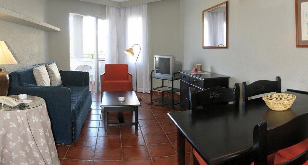 Apartamentos Hg Cristian Sur Лос Кристианос Экстерьер фото
